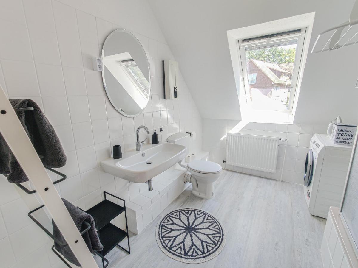 Inikama: Designer Apartment Im Gruenen - Netflix Rosengarten  Exteriör bild