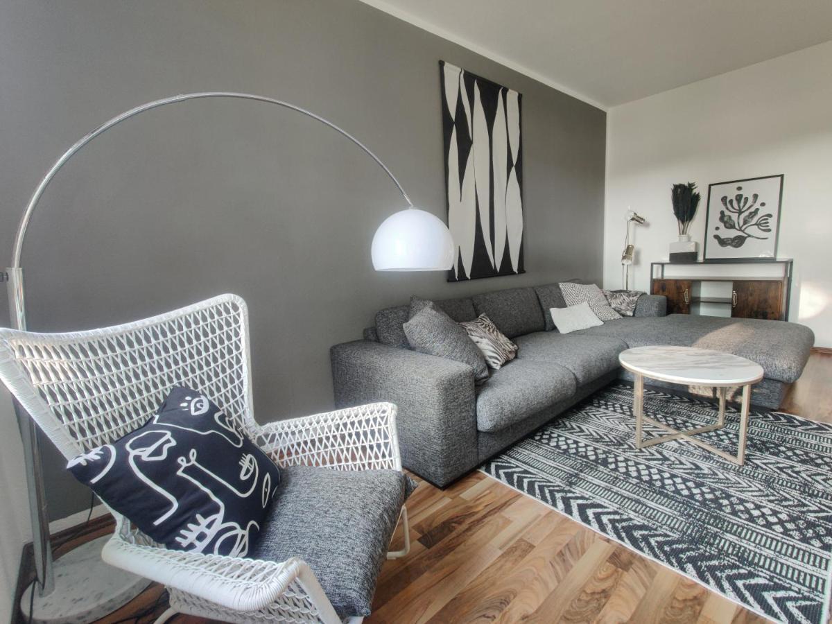 Inikama: Designer Apartment Im Gruenen - Netflix Rosengarten  Exteriör bild