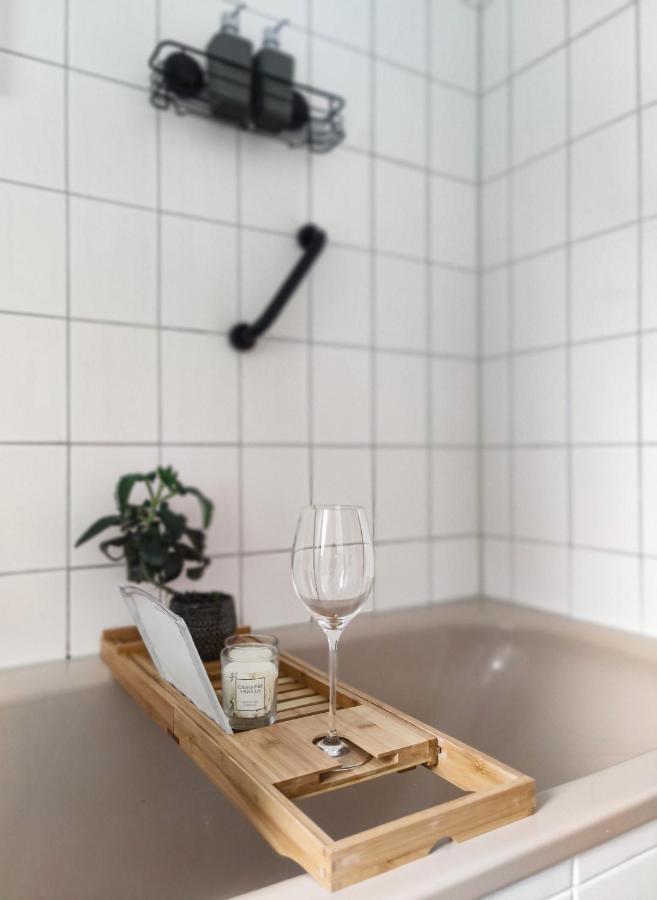 Inikama: Designer Apartment Im Gruenen - Netflix Rosengarten  Exteriör bild