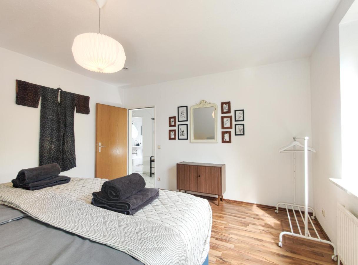 Inikama: Designer Apartment Im Gruenen - Netflix Rosengarten  Exteriör bild